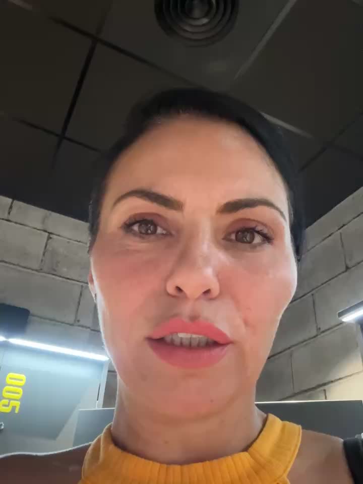 [26 Jun 19:10] Private Show        squirt ..gym - video oleh KimKelly13 kamera model