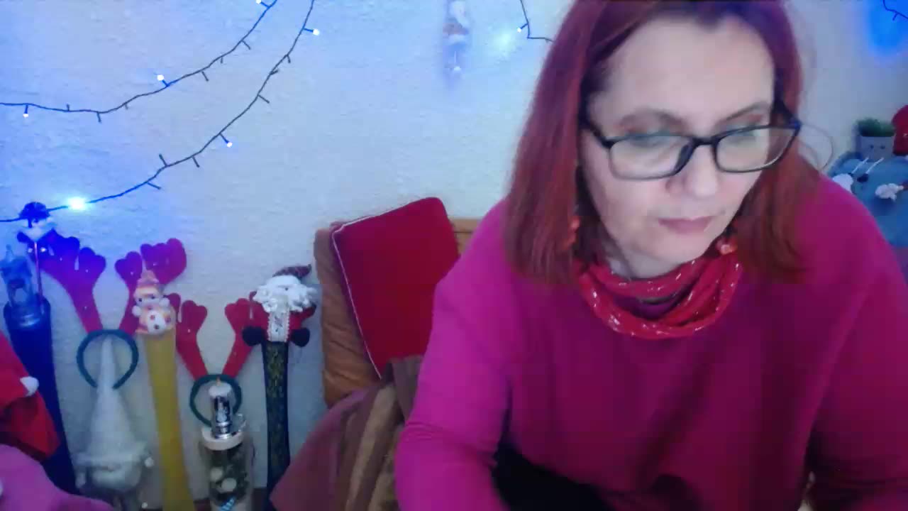 Christmas party - PlayfullMature 캠 모델의 동영상