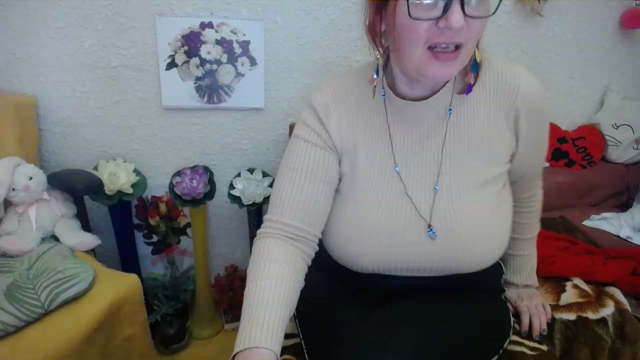 tease tits 1 - PlayfullMature 캠 모델의 동영상