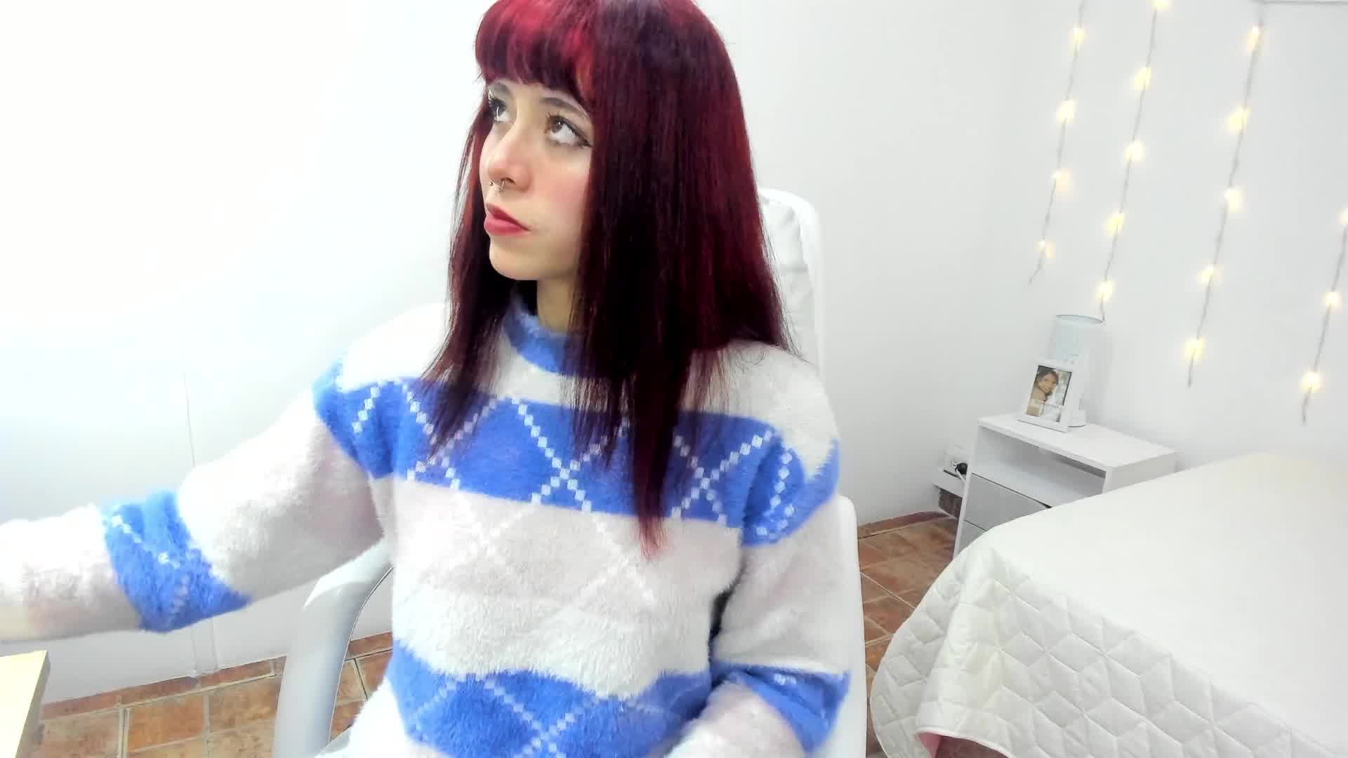 cum doggy - SuzzyyM adlı kamera modelinin videosu