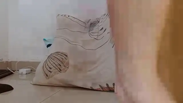 a lot and big squirt - video oleh model kamera gatito02