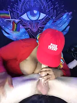 😜[2 Jun 20:38] Public Show Live  Recording: Sloppy Deepthroat BJ w/Red Hat 😜 - Video von AmazonianMistress Cam-Model