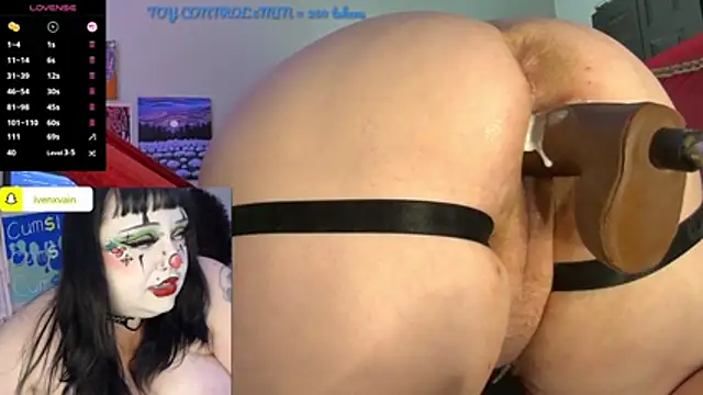 [4 Dec 03:04] Public Show - video by ivenxxxvain cam model