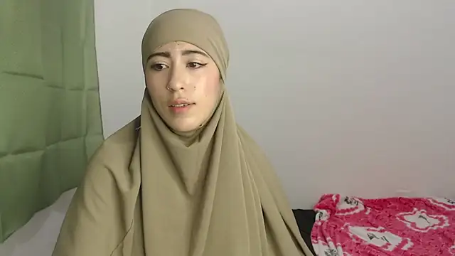 [25 May 00:46] Private ShowThey fuck me very hard with a machine - video by chaymae_nah_