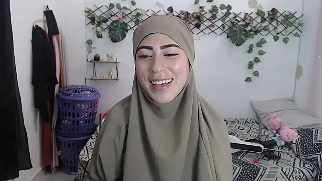 [7 Jul 11:12] Private Show I suck you, I spit it and fuck her how to tell - video by chaymae_nah_ cam model