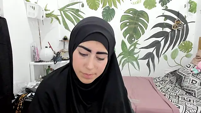 Wet and warm, I come, I come, I come - video by chaymae_nah_ cam model