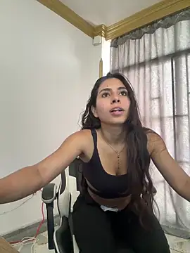 bella sexy dancing with jeans - bella-black主播的视频