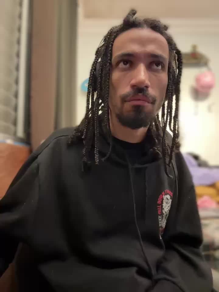 Strip and Masturbate OMG - video by FavelaDaddyCum cam model