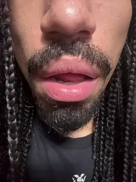 Toungue Play - vidéo du modèle de showcams FavelaDaddyCum