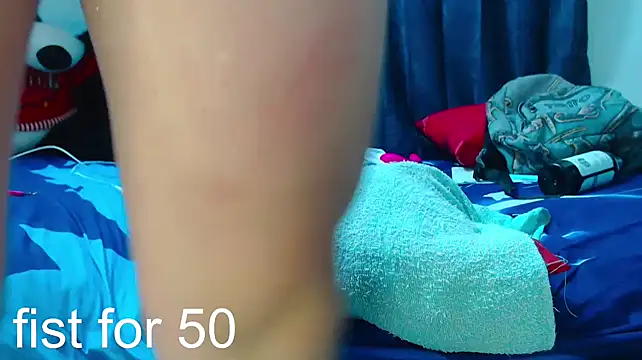 Glden shower - video by kenyka_bigass cam model