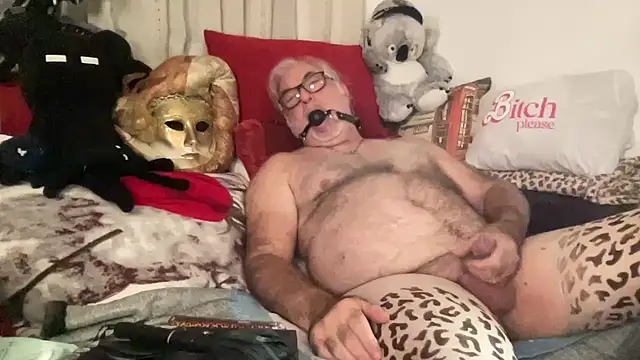 JERKOFF BALL-GAG WHIP STOCKINGS - Video von EroticVenetian Cam-Model