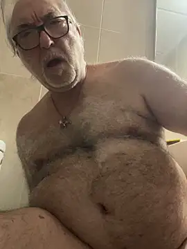 3 FINGERS UP MY DIRTY VENETIAN HOLE - Video von EroticVenetian Cam-Model