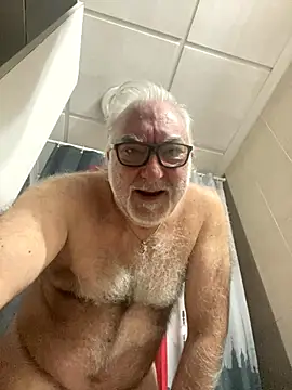 SHOWING MY DIRTY HOLE...MMM - Video von EroticVenetian Cam-Model