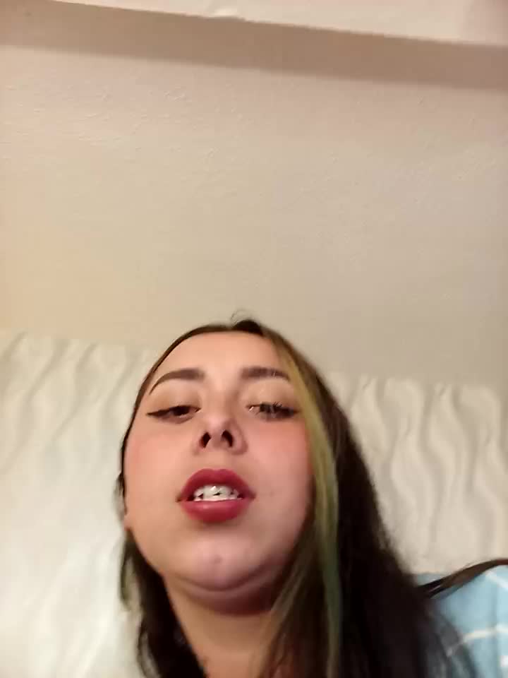 kiss - video by ANNE_HONEY55 cam model