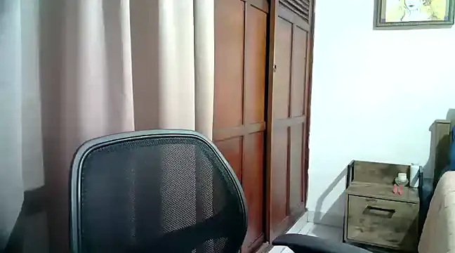 Muy caliente papi! - video by katy_pp cam model