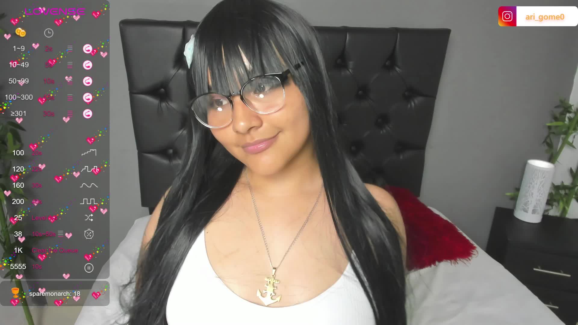 Dark but dangerous - vidéo du modèle de showcams ArigyGomez