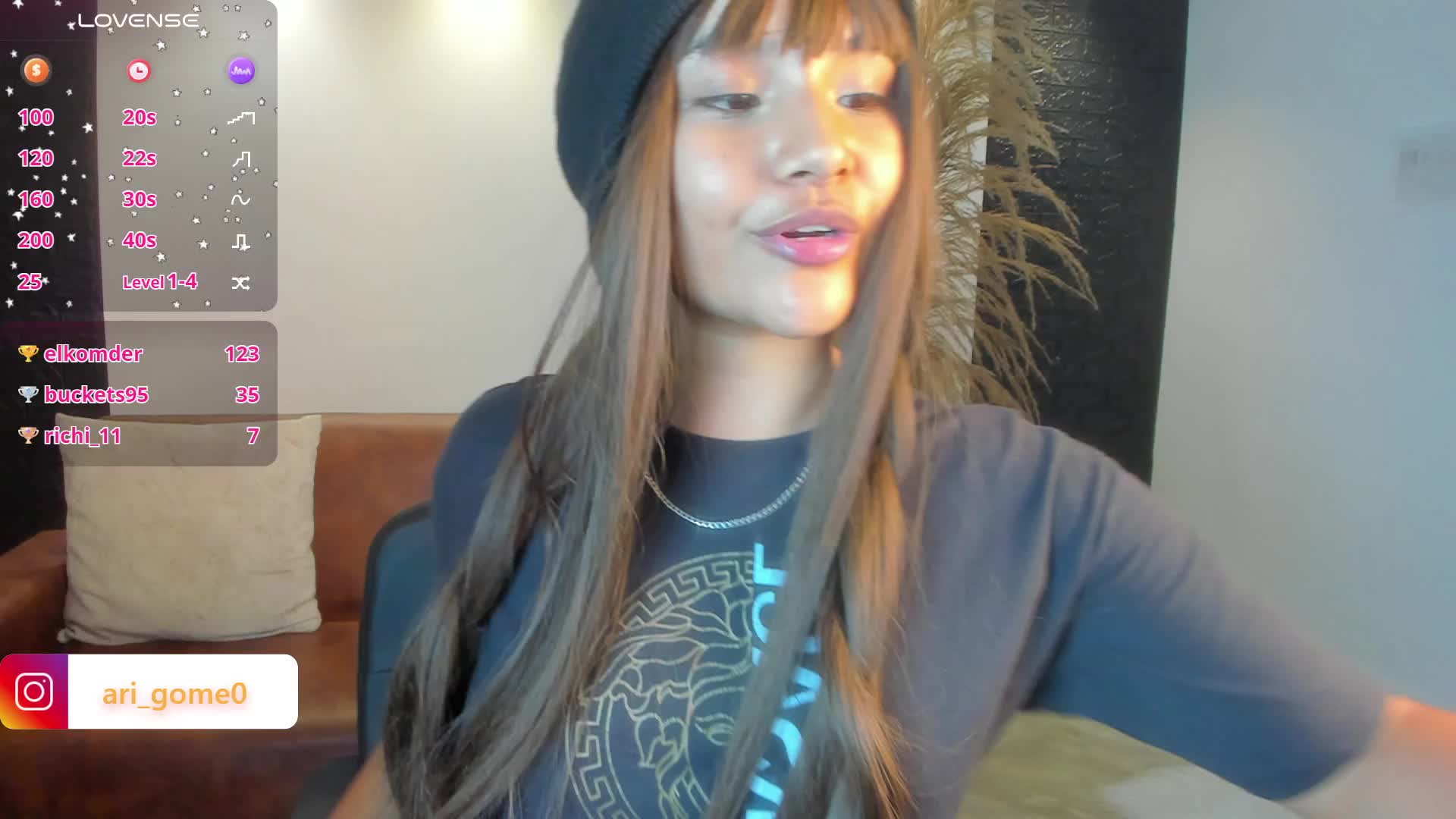 fiery moves - vidéo du modèle de showcams ArigyGomez