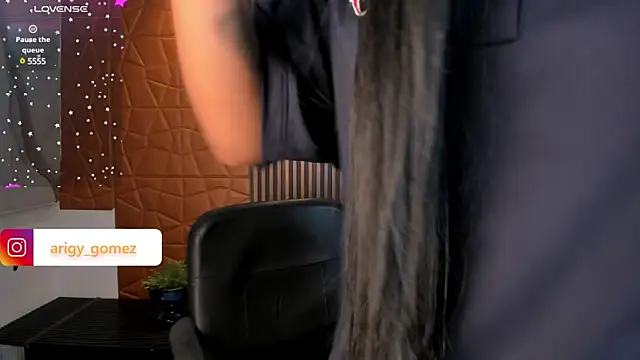 Dance +Dildo 😏🥵 - vidéo du modèle de showcams ArigyGomez