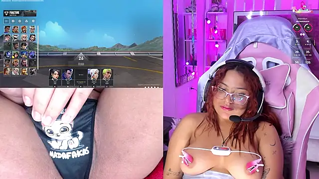 show with my geminis tiny ... I assure you that the level rises - video by PetiteSophie_ cam model