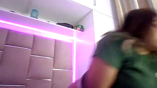 Squirt on my PC🤣 - video by Wet-Spicy_indian_Mum cam model