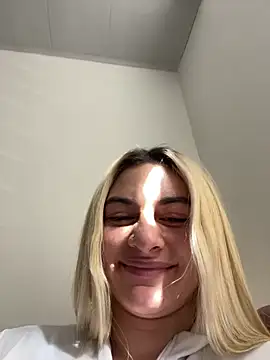 Show - video by AtheneaRossi cam model