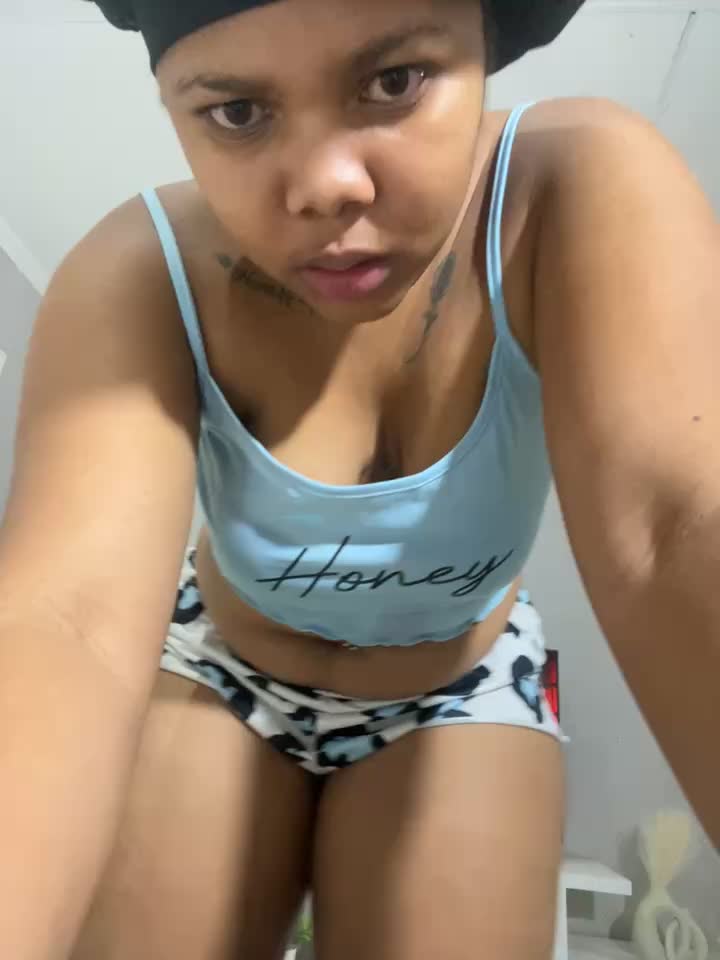 [5 Oct 04:57] Private Show - Bootyfulbarbiie 캠 모델의 동영상