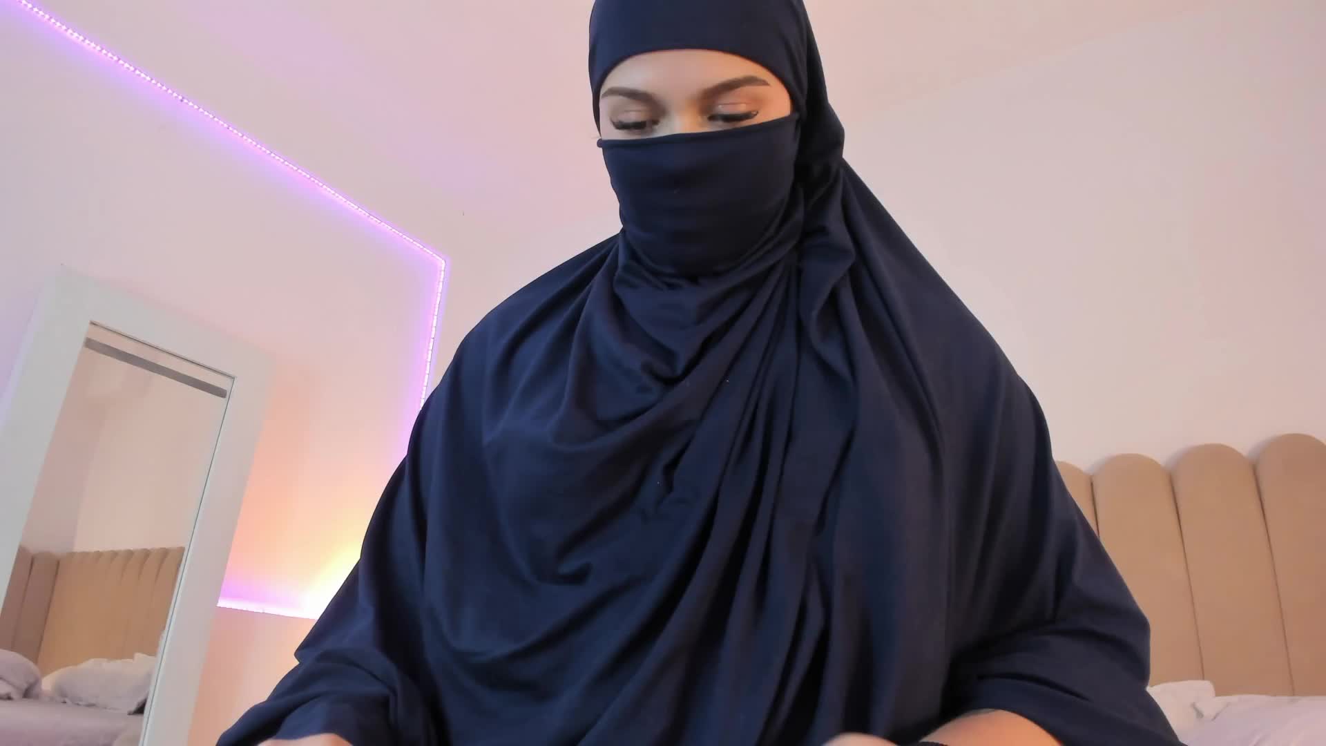 show face + show milk in my pussy - فيديو من anna-henao موديل الكام