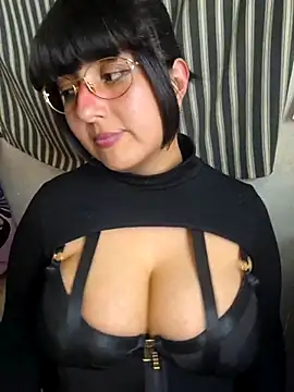 yo cante y cante, jajaja, pasandola bien - video di CherryDerry modella di cam