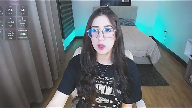 mmm - فيديو من KittyCute- موديل الكام