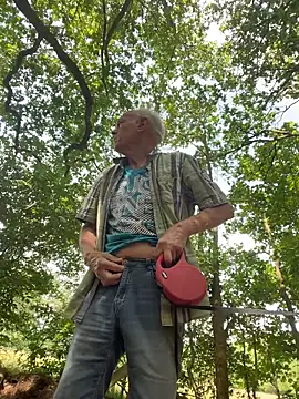 In the wood - video martxxxxx kameramallilta