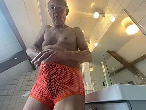 Fishnet show – video od webkamerové modelky martxxxxx