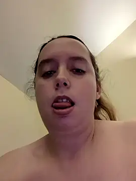 Cummy show 👿 - vídeo de la modelo de cam JuicyLucyy69