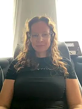 Strip and Pussy - video by AnnikaRose cam model