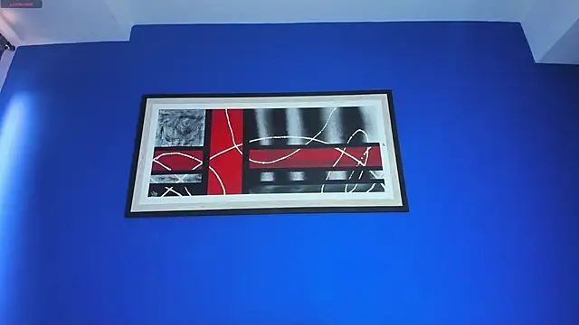 Pussy in the air and sucking on my feet - video by liccy_hall cam model