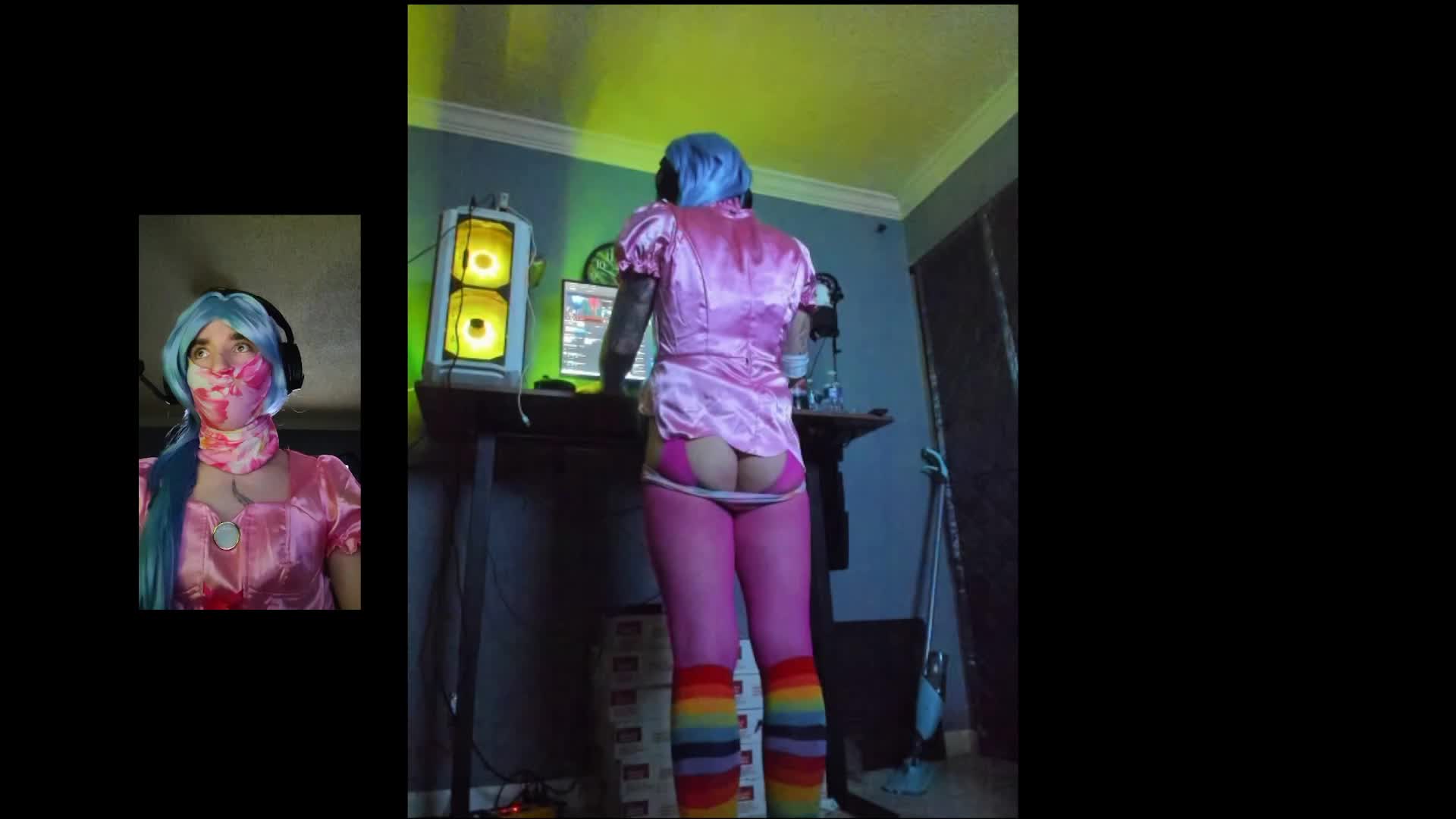 [8 Mar 03:51] Private Show - video di SexyMsLexy modella di cam