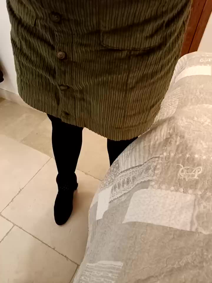 [2 Feb 22:45] Private Show - video by Sexyhousewife1975 cam model