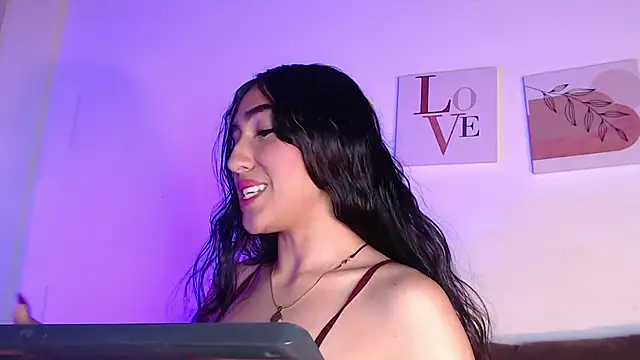 dildo in my thig ass - βίντεο μοντέλου madisex_s