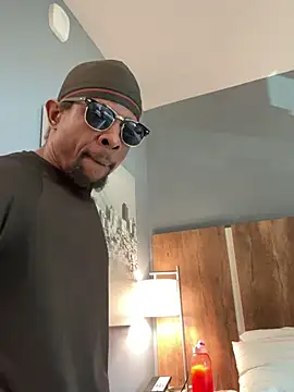 [SNEAK PEAK] Private Show #32 - vidéo du modèle de showcams DrDickemDown88