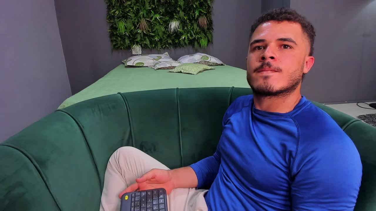[23 Jan 16:14] Private Show - video by JOHAN_SMITH_ cam model