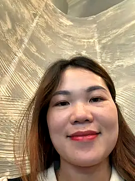 [18 Dec 14:56] Private Show - Emily_9xx adlı kamera modelinin videosu