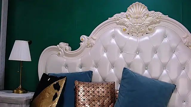 Worship my ass - close up - video by ArielBurn cam model