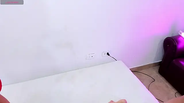 strong penetration and lesbian sex - video by GiannaGovlea cam model