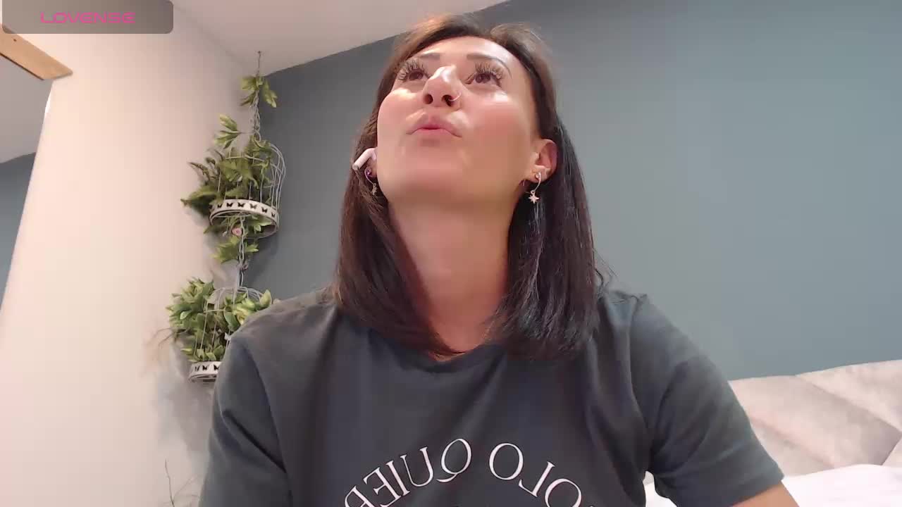 [29 Jul 22:26] Private Show - video by SharisWillian cam model