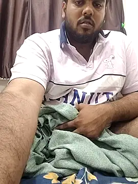 Hiding dick and mastrubation - video by Cute_Big_Hairy_Bear cam model