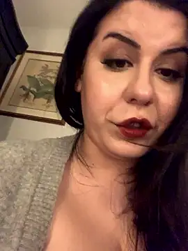 [14 Jan 18:16] Private Show - video của người mẫu cam holyeroticss