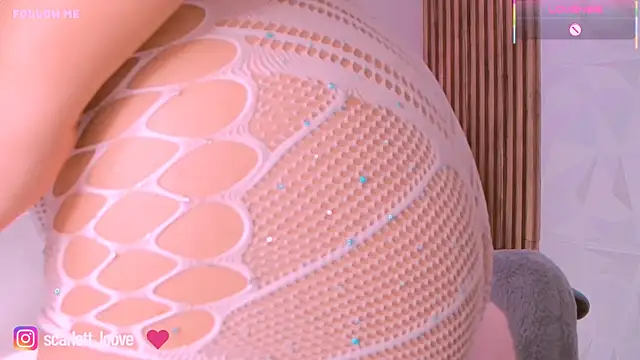 Blowjob with lots of saliva – video od webkamerové modelky CandyLatina_