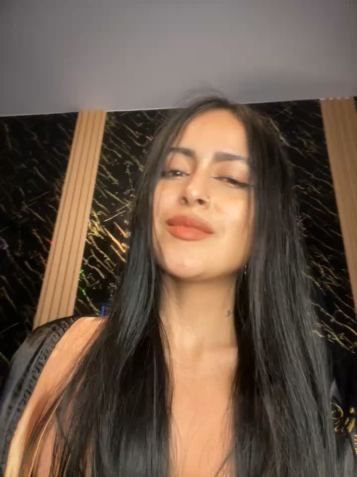 Ocean squirt with my domi. - clip cu Alexandra_duque model videochat