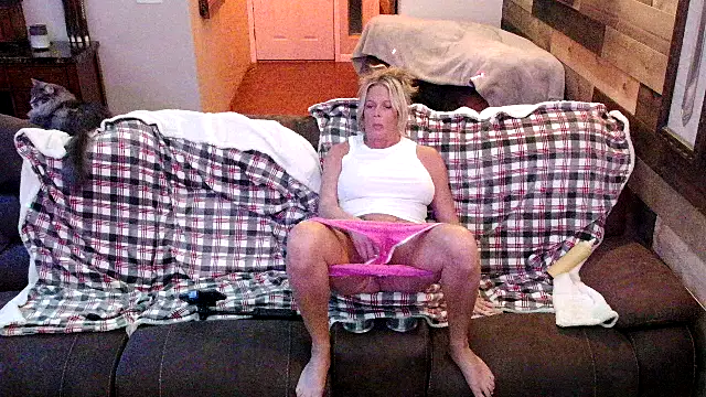 [2 Dec 19:34] Public Show - video by NikkiLynnErotic cam model