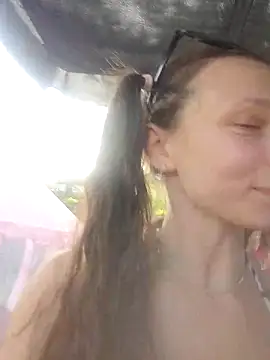 Public Garden Private Show So Naughty - video by Milky_flexy_cat cam model