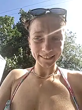 Creamy pussy squirted in garden near neighbours - video by Milky_flexy_cat cam model
